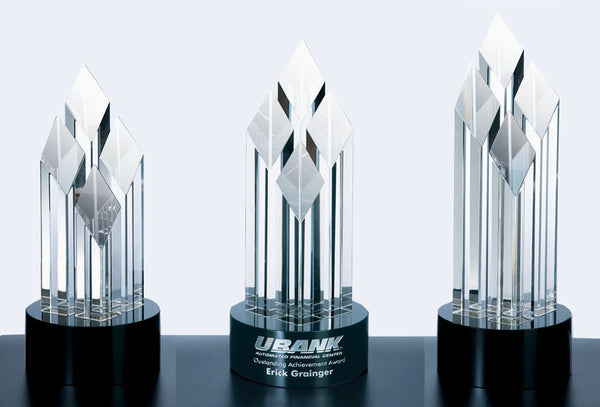 Executive Diamond Award - Black Crystal Round Base